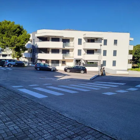 Kiara * Premantura